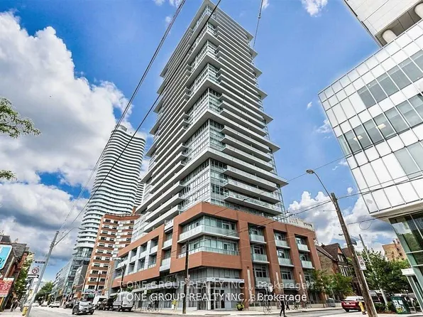 92 McGill St, Toronto, ON M5B 1H6