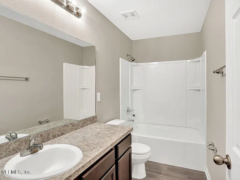 723 & 725 James St — Photo 13