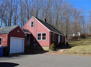 871 Storrs Rd, Mansfield, CT 06268