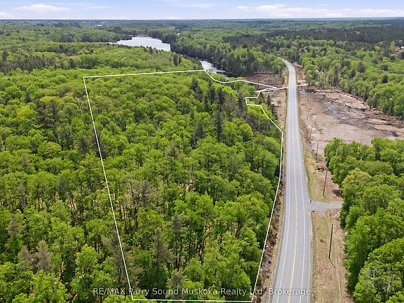 2nd image of 25 Lake Ridge Rd