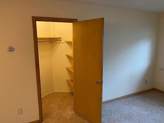 3rd image of 2706 W 43rd St APT 104