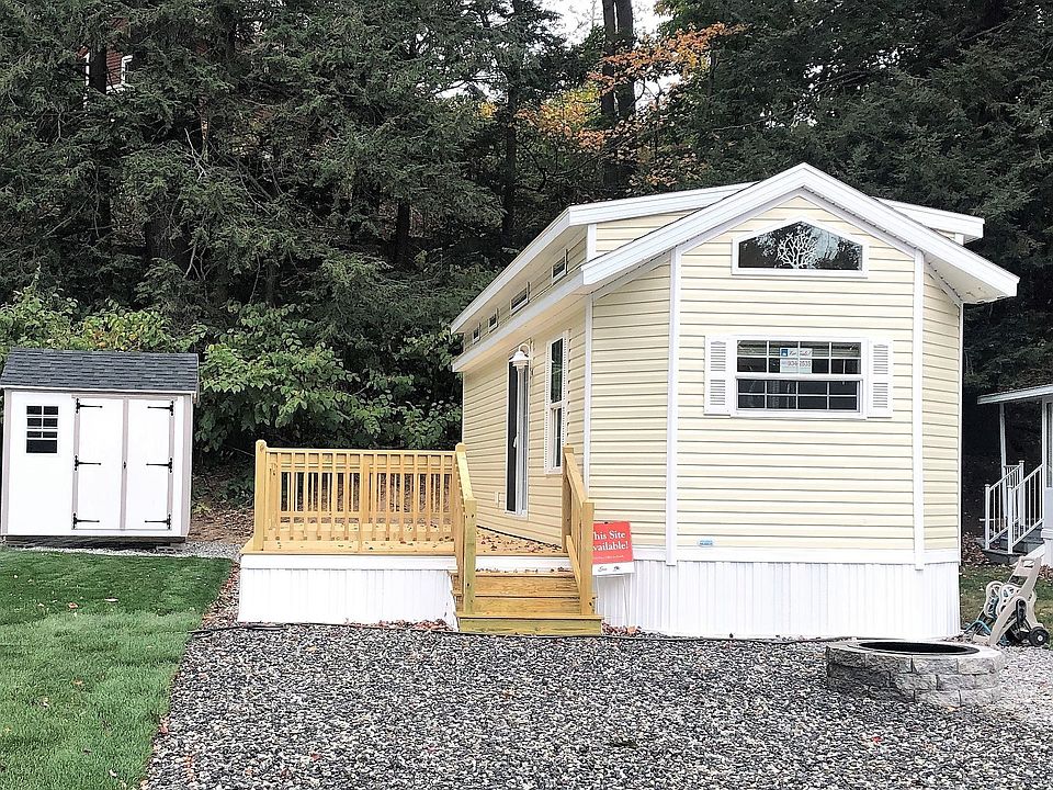 1st image of 179 Saco Ave #L33