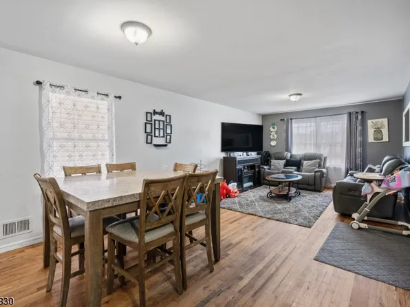 104 Livingston St, Elizabeth City, NJ 07206