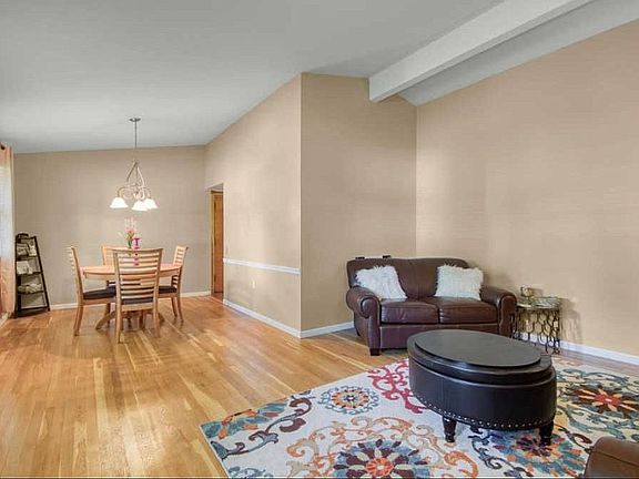 4th image of 1640 Gallant Fox Dr