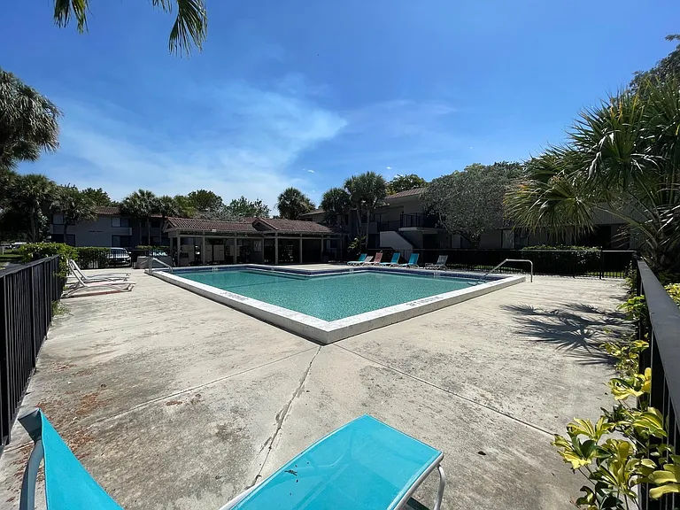 9509 SW 1st Ct — Photo 28