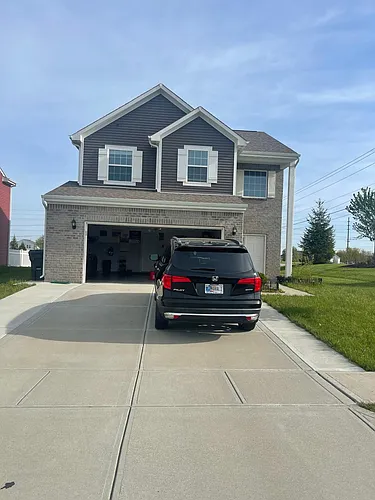 906 Briarstone Dr Photo 1