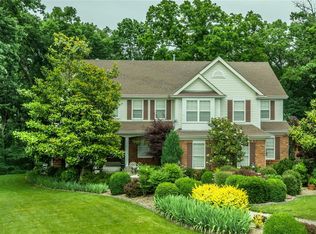 16302 Sheffield Point Ct, Ballwin, MO 63021