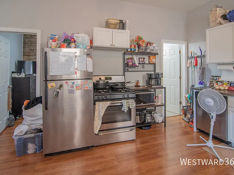 1479 W Huron St #2R — Photo 6