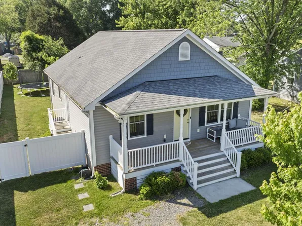 320 2nd St, Colonial Beach, VA 22443