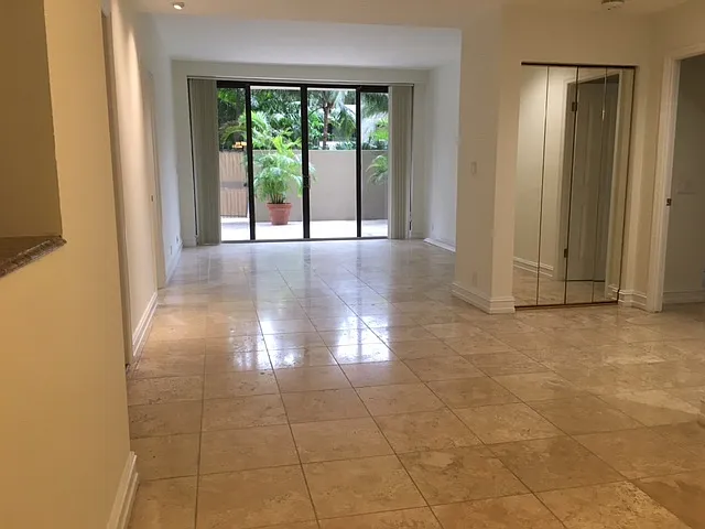151 Crandon Blvd #128 — Photo 3