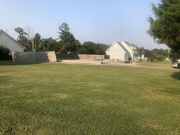 5th image of 19 Sage Brush Ln