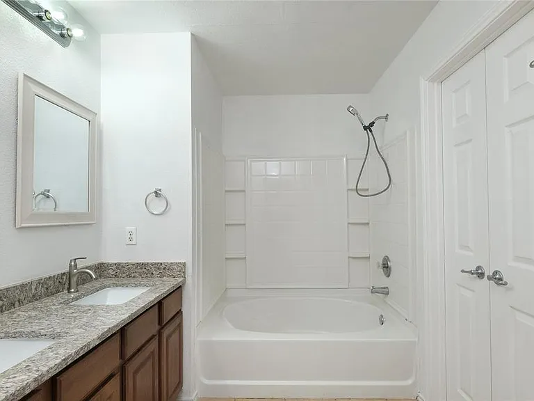 17909 Maxa Dr — Photo 18