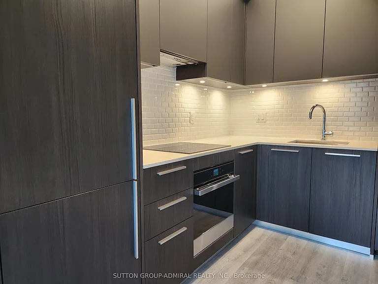 65 Broadway Ave #320 — Photo 5