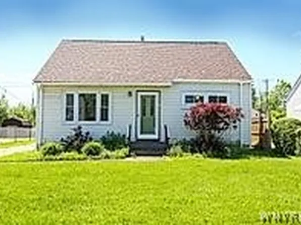 105 Nokomis Pkwy, Cheektowaga, NY 14225