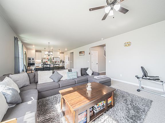 5th image of 8221 Gardner St