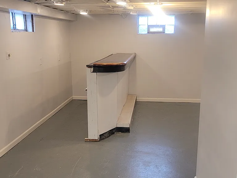 1613 Richard Ave — Photo 15