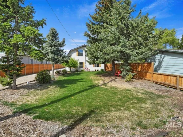 525 N Linder Ave, Kuna, ID 83634