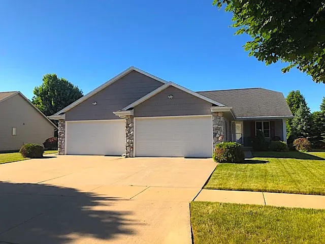 605 Kramer Ln — Photo 7