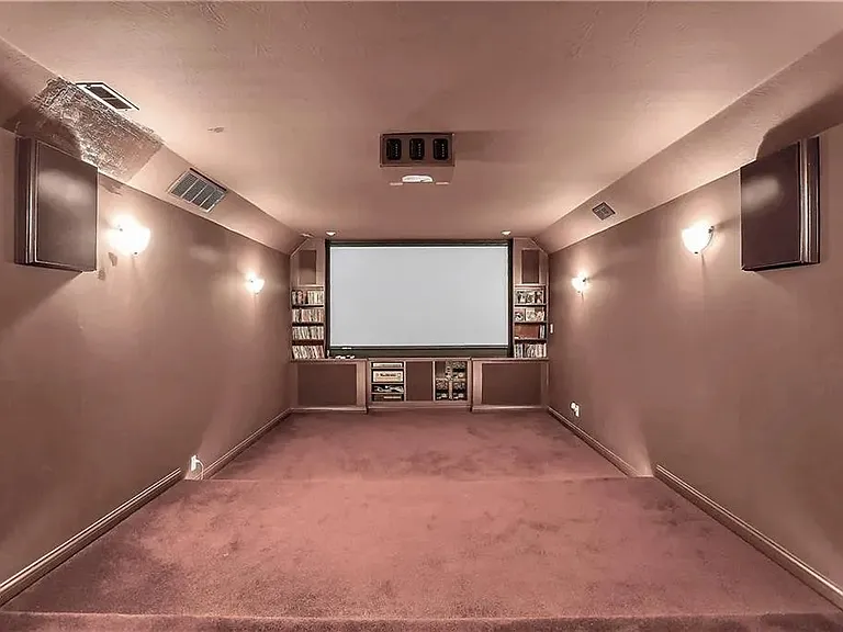 14581 Jason St — Photo 13