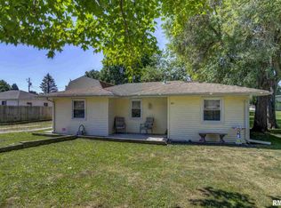 317 E Lincoln St, Edinburg, IL 62531