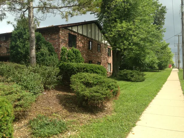 State Street Apartment, 1003 State St #52f3d851b, Lemont, IL 60439