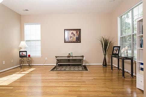 3rd image of 8708 Laurel Grove Ln