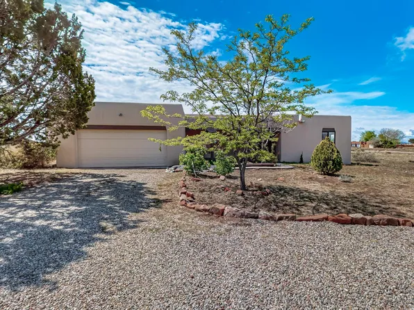 19 Camerada Rd, Santa Fe, NM 87508