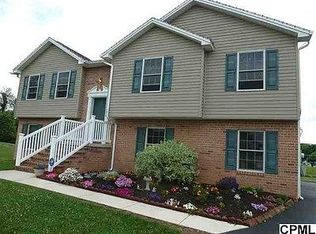 19 Courtney Dr, Shippensburg, PA 17257