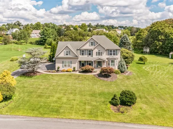 5407 Fells Creek Rd N, Schnecksville, PA 18078