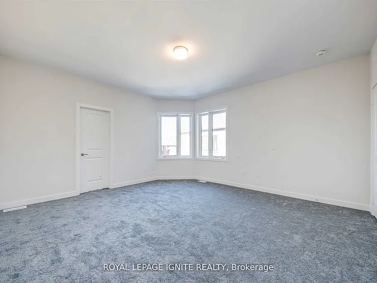 56 Rustle Woods Ave — Photo 24