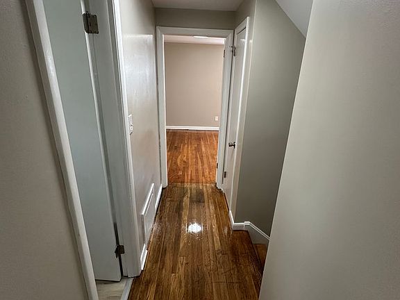5th image of 3959 Whittier Ave