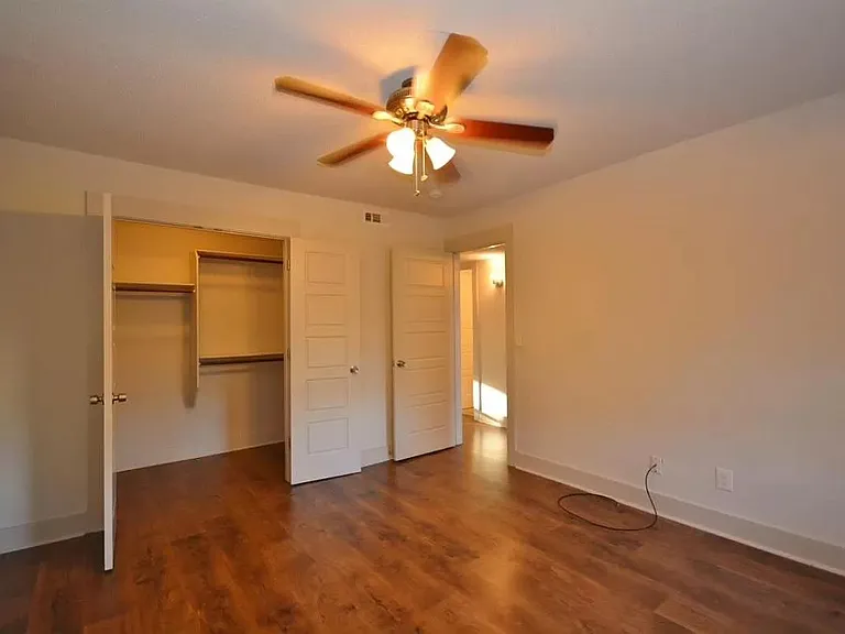 922 W Hughes St #4 — Photo 6