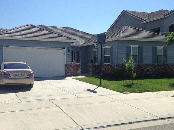 2nd image of 950 Misty Harbour Dr