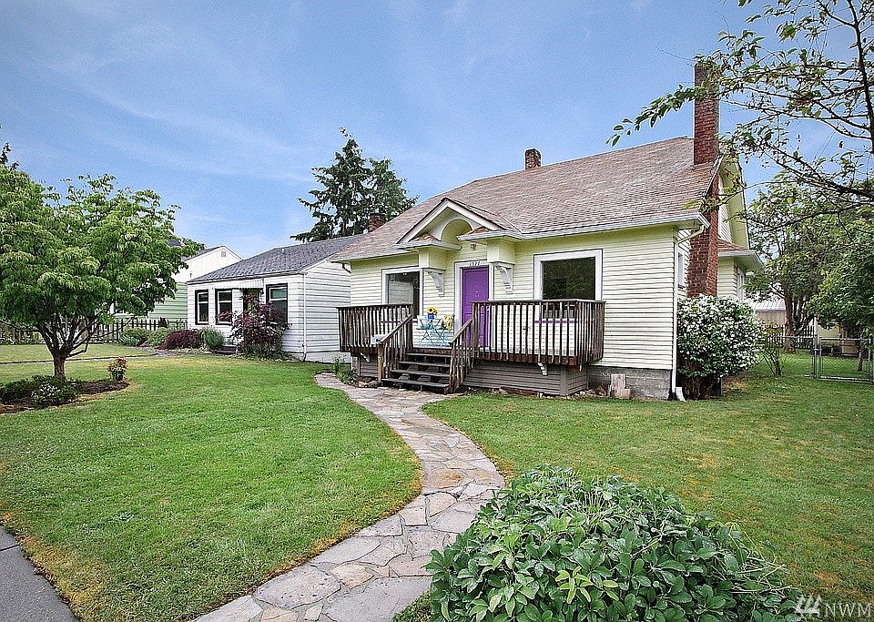 1st image of 1527 Rainier Ave
