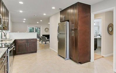 4th image of 2045 Wethersfield Ct #1