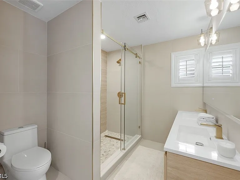 27098 Harbor Dr — Photo 21