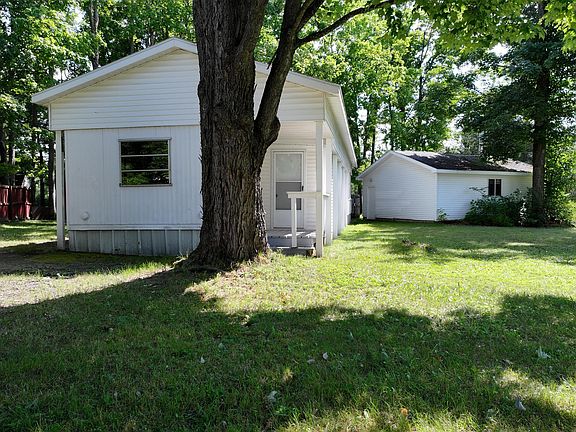 5th image of 1663 Orange Grove Ave