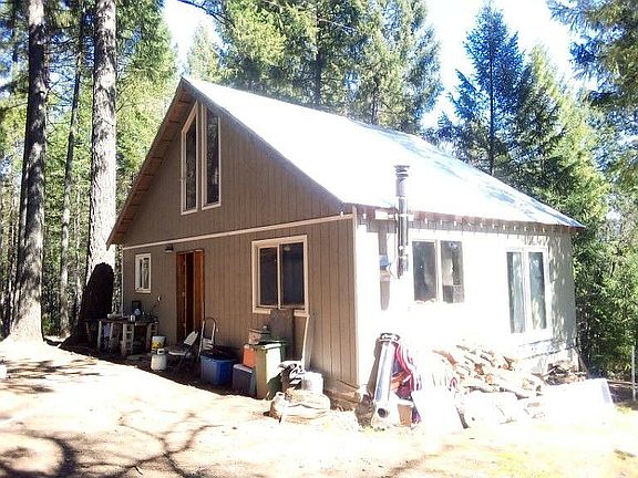3rd image of 18193 Silverthorne Ln
