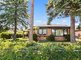 2196 Spruce Ave, Des Plaines, IL 60018