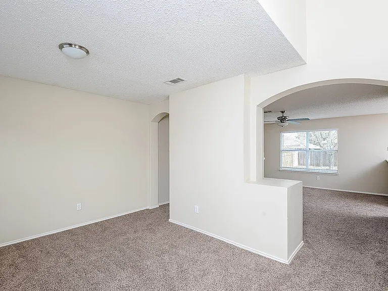8716 Gaines Dr — Photo 9