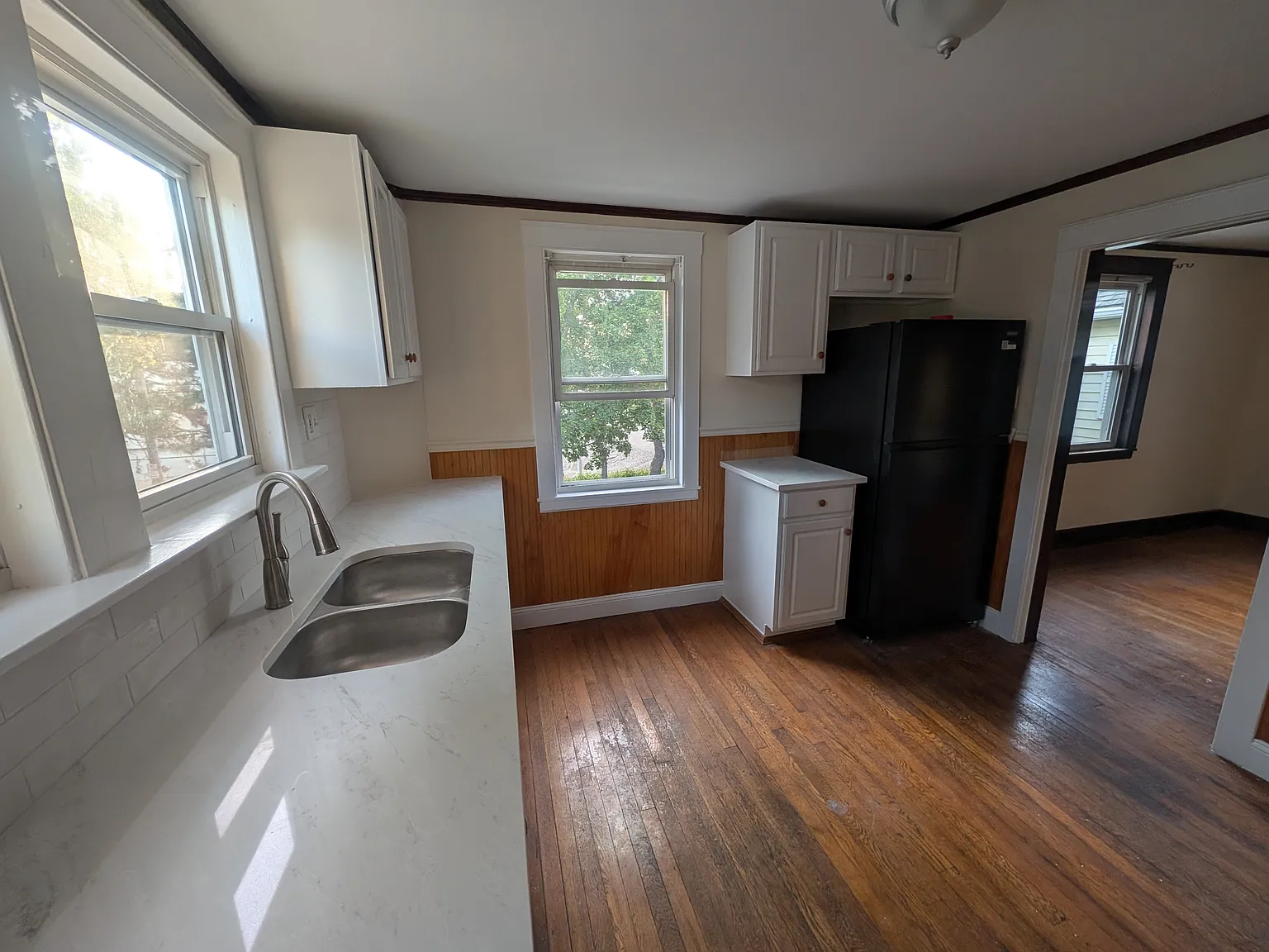 2 bed, 1.0 bath, 878 sqft, $2,600 — Photo 2