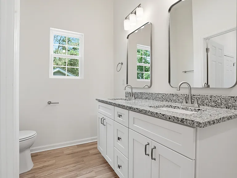 516 Singletary St SE — Photo 31
