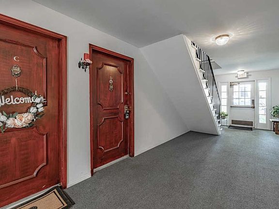 2nd image of 857 Dumont Pl APT D