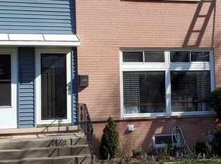 9022 Southview Ave, Brookfield, IL 60513