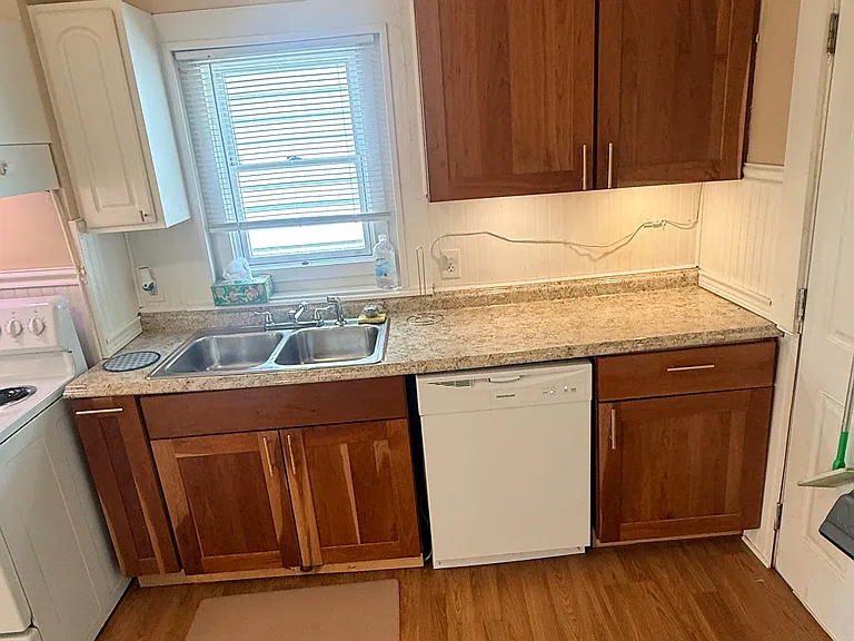 98 Central St #1 — Photo 12