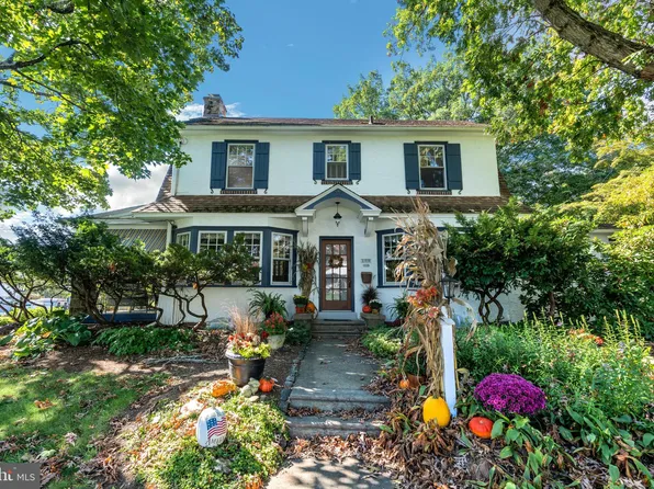 100 Davis Ave, Broomall, PA 19008