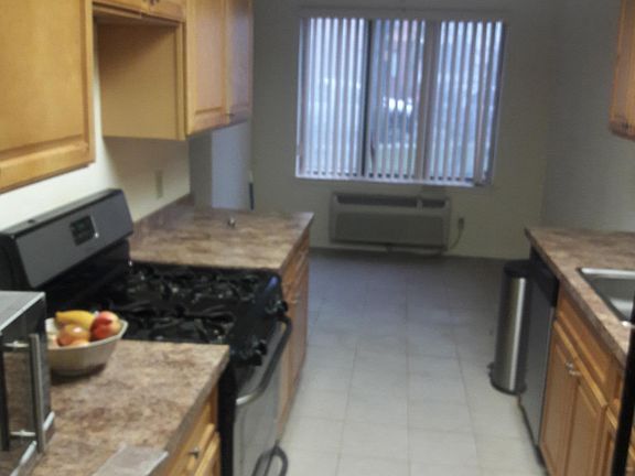 2nd image of 121 Wellington Ct APT 1D