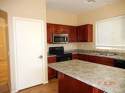 3rd image of 3118 W Yellow Peak Dr