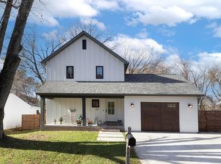 27 Geneva Dr, Highland, IL 62249