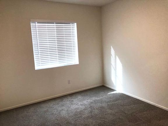 3rd image of 1260 Tradition Ave